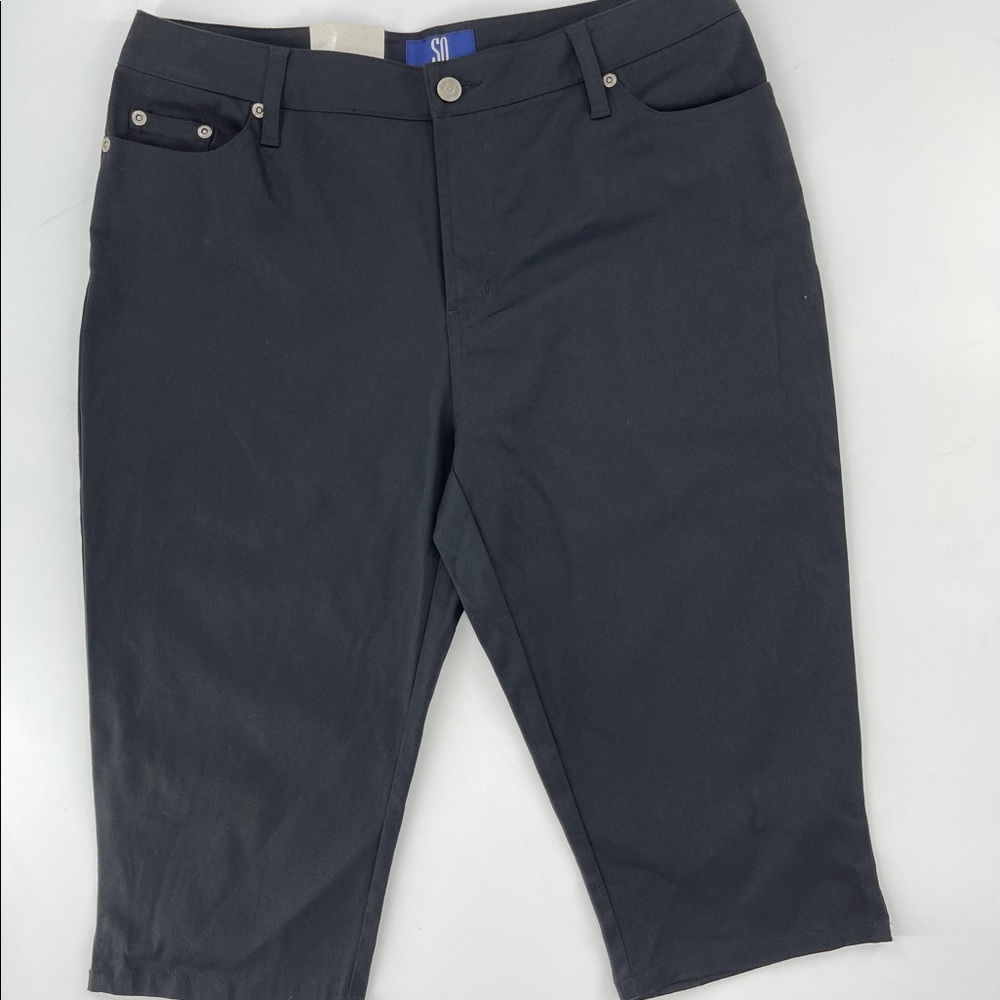SO GSJC black capris pants size 11